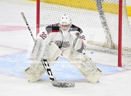 Thumbnail 3 in Darien vs. New Canaan (CIAC DI Semifinal) photogallery.