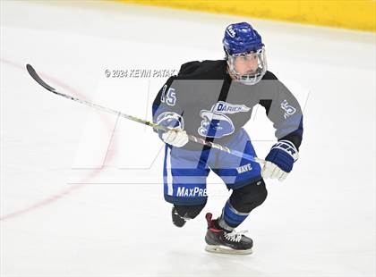 Thumbnail 2 in Darien vs. New Canaan (CIAC DI Semifinal) photogallery.