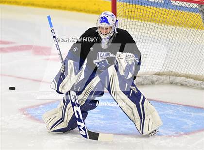 Thumbnail 3 in Darien vs. New Canaan (CIAC DI Semifinal) photogallery.