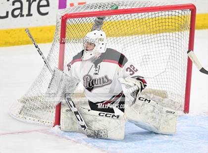 Thumbnail 1 in Darien vs. New Canaan (CIAC DI Semifinal) photogallery.