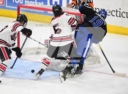 Thumbnail 3 in Darien vs. New Canaan (CIAC DI Semifinal) photogallery.