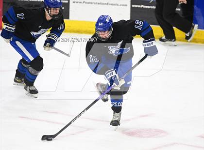 Thumbnail 1 in Darien vs. New Canaan (CIAC DI Semifinal) photogallery.