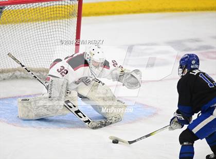 Thumbnail 3 in Darien vs. New Canaan (CIAC DI Semifinal) photogallery.