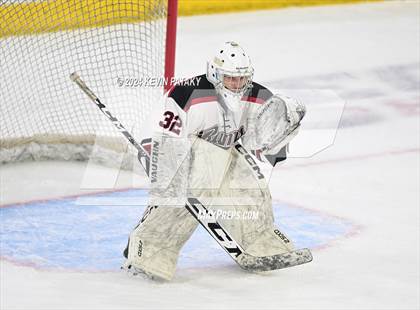 Thumbnail 2 in Darien vs. New Canaan (CIAC DI Semifinal) photogallery.
