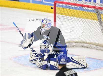Thumbnail 1 in Darien vs. New Canaan (CIAC DI Semifinal) photogallery.