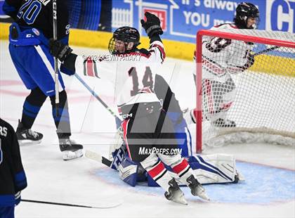Thumbnail 1 in Darien vs. New Canaan (CIAC DI Semifinal) photogallery.