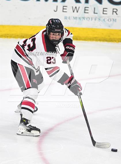 Thumbnail 2 in Darien vs. New Canaan (CIAC DI Semifinal) photogallery.
