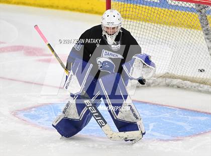 Thumbnail 2 in Darien vs. New Canaan (CIAC DI Semifinal) photogallery.