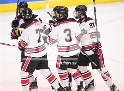 Thumbnail 2 in Darien vs. New Canaan (CIAC DI Semifinal) photogallery.