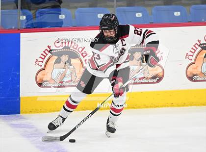 Thumbnail 2 in Darien vs. New Canaan (CIAC DI Semifinal) photogallery.