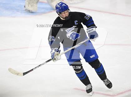 Thumbnail 3 in Darien vs. New Canaan (CIAC DI Semifinal) photogallery.