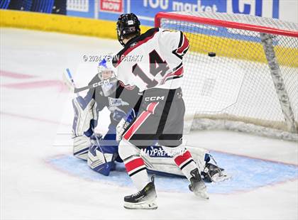 Thumbnail 2 in Darien vs. New Canaan (CIAC DI Semifinal) photogallery.