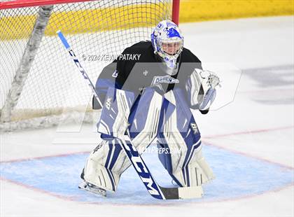 Thumbnail 3 in Darien vs. New Canaan (CIAC DI Semifinal) photogallery.