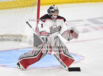 Thumbnail 3 in Darien vs. New Canaan (CIAC DI Semifinal) photogallery.