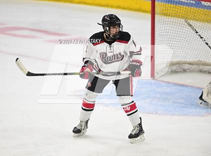 Thumbnail 3 in Darien vs. New Canaan (CIAC DI Semifinal) photogallery.