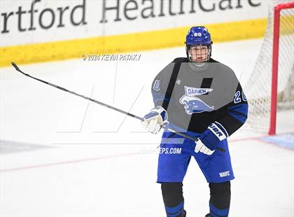 Thumbnail 2 in Darien vs. New Canaan (CIAC DI Semifinal) photogallery.