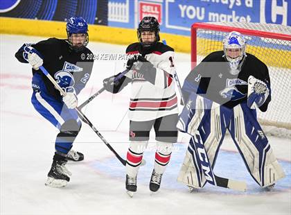 Thumbnail 2 in Darien vs. New Canaan (CIAC DI Semifinal) photogallery.