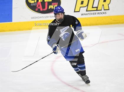 Thumbnail 3 in Darien vs. New Canaan (CIAC DI Semifinal) photogallery.