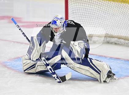 Thumbnail 2 in Darien vs. New Canaan (CIAC DI Semifinal) photogallery.