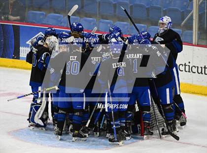 Thumbnail 2 in Darien vs. New Canaan (CIAC DI Semifinal) photogallery.