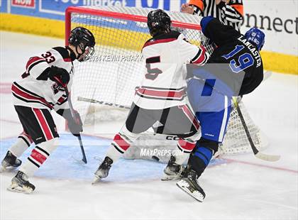 Thumbnail 1 in Darien vs. New Canaan (CIAC DI Semifinal) photogallery.