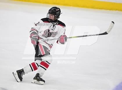Thumbnail 3 in Darien vs. New Canaan (CIAC DI Semifinal) photogallery.