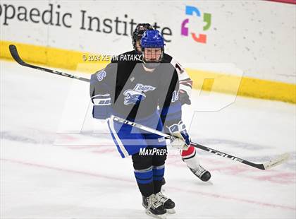 Thumbnail 2 in Darien vs. New Canaan (CIAC DI Semifinal) photogallery.