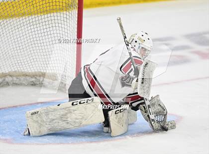 Thumbnail 3 in Darien vs. New Canaan (CIAC DI Semifinal) photogallery.