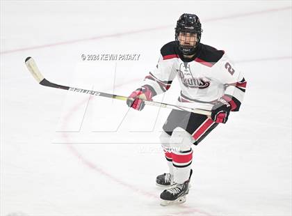 Thumbnail 2 in Darien vs. New Canaan (CIAC DI Semifinal) photogallery.