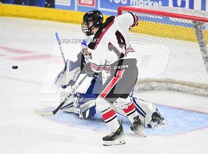 Thumbnail 1 in Darien vs. New Canaan (CIAC DI Semifinal) photogallery.
