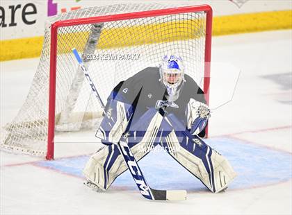 Thumbnail 2 in Darien vs. New Canaan (CIAC DI Semifinal) photogallery.