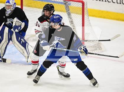 Thumbnail 2 in Darien vs. New Canaan (CIAC DI Semifinal) photogallery.