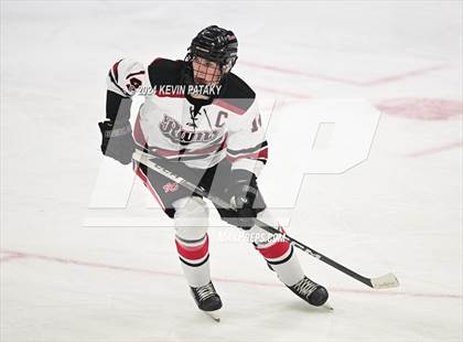 Thumbnail 2 in Darien vs. New Canaan (CIAC DI Semifinal) photogallery.