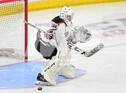 Thumbnail 3 in Darien vs. New Canaan (CIAC DI Semifinal) photogallery.