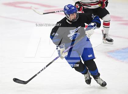 Thumbnail 1 in Darien vs. New Canaan (CIAC DI Semifinal) photogallery.