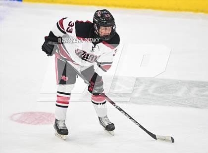 Thumbnail 1 in Darien vs. New Canaan (CIAC DI Semifinal) photogallery.