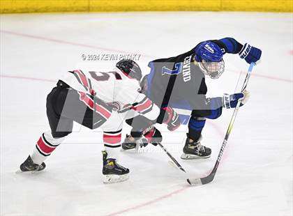 Thumbnail 3 in Darien vs. New Canaan (CIAC DI Semifinal) photogallery.