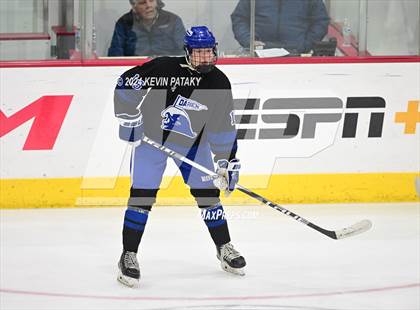 Thumbnail 2 in Darien vs. New Canaan (CIAC DI Semifinal) photogallery.