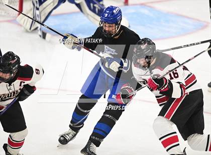 Thumbnail 2 in Darien vs. New Canaan (CIAC DI Semifinal) photogallery.