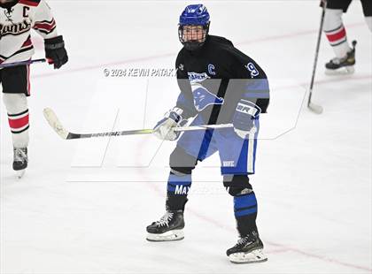 Thumbnail 3 in Darien vs. New Canaan (CIAC DI Semifinal) photogallery.