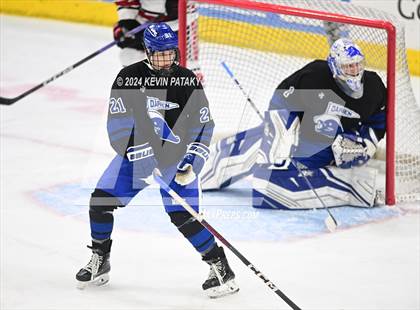 Thumbnail 3 in Darien vs. New Canaan (CIAC DI Semifinal) photogallery.