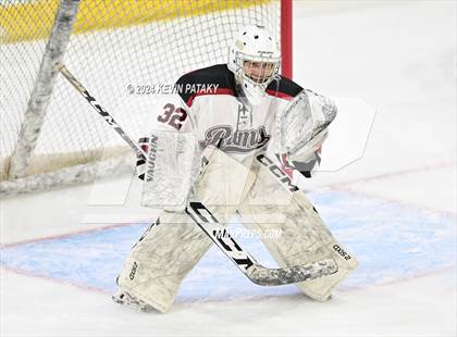 Thumbnail 3 in Darien vs. New Canaan (CIAC DI Semifinal) photogallery.