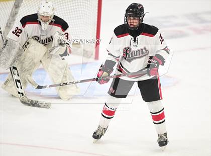 Thumbnail 2 in Darien vs. New Canaan (CIAC DI Semifinal) photogallery.