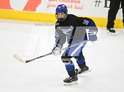 Thumbnail 2 in Darien vs. New Canaan (CIAC DI Semifinal) photogallery.