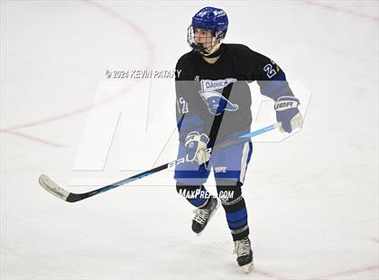 Thumbnail 2 in Darien vs. New Canaan (CIAC DI Semifinal) photogallery.
