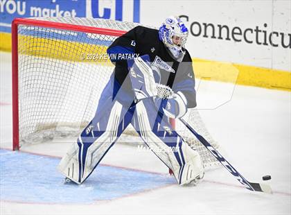 Thumbnail 2 in Darien vs. New Canaan (CIAC DI Semifinal) photogallery.