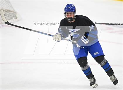 Thumbnail 2 in Darien vs. New Canaan (CIAC DI Semifinal) photogallery.