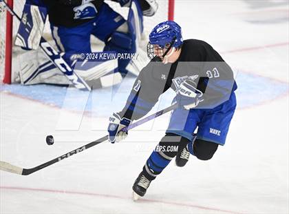 Thumbnail 3 in Darien vs. New Canaan (CIAC DI Semifinal) photogallery.