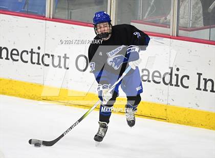 Thumbnail 1 in Darien vs. New Canaan (CIAC DI Semifinal) photogallery.