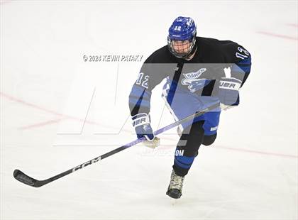 Thumbnail 1 in Darien vs. New Canaan (CIAC DI Semifinal) photogallery.